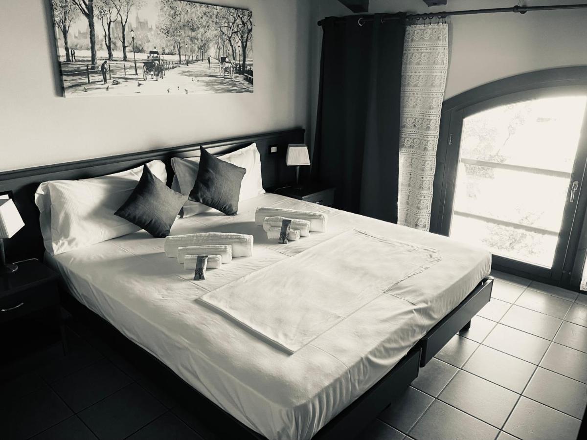 Hotel Al Bosco Сона Екстер'єр фото